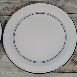 2 Corning Pyroceram White Blue Sculpted Dinner‎ Plates 10¼" Blue Flair Pattern